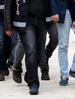 Ankara'da silah ka&ccedil;ak&ccedil;ılığı operasyonu: 4 ş&uuml;pheli tutuklandı