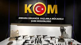 Ankara&rsquo;da Silah Ka&ccedil;ak&ccedil;ılığı Operasyonu!