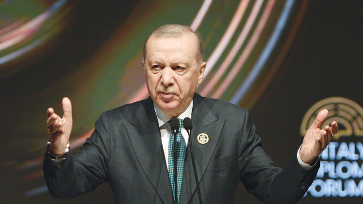 Antalya Diplomasi Forumu&rsquo;ndaki konuşma 3 dilde kitap oldu