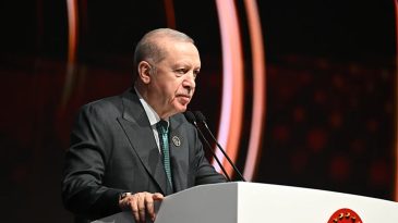 Antalya'dan d&uuml;nyaya mesaj: Başkan Erdoğan'dan diplomasi r&uuml;zgarı! Liderler ile peş peşe g&ouml;r&uuml;şme