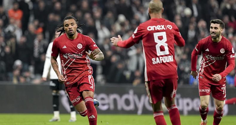 Antalyaspor Deplasmanda Galibiyete Hasret Kaldı