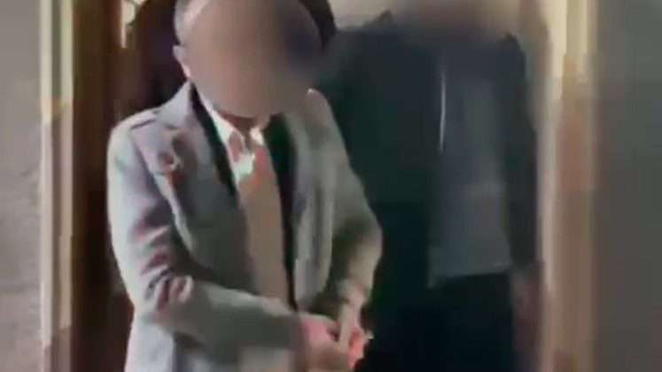 Araması Vardı, Ka&ccedil;ak Diş Tedavisi Yaparken Ka&ccedil;ak