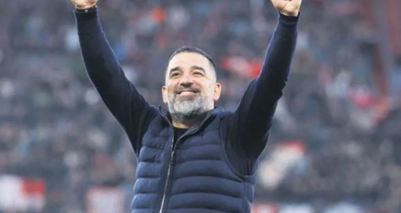 Arda Turan’dan Tarihi Başarı