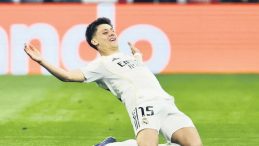 Arda Yazar Y&uuml;z&uuml;m&uuml;z G&uuml;ler!