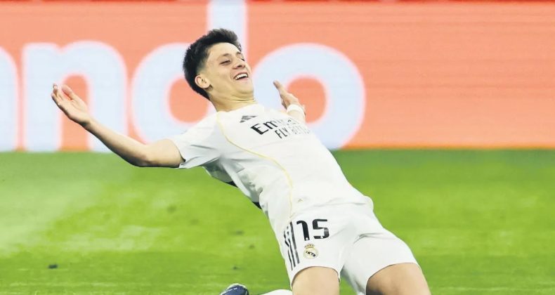 Arda Yazar Y&uuml;z&uuml;m&uuml;z G&uuml;ler!