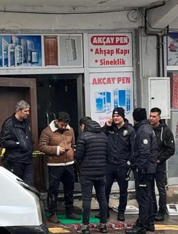 Ardahan&rsquo;da korkun&ccedil; olay! Tartışma saldırıya d&ouml;n&uuml;şt&uuml;: Kuzenini bı&ccedil;aklayarak katletti!