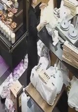 Arnavutk&ouml;y&rsquo;de Akılalmaz Olay: Siparişler Bir Anda Yağmaya Başladı
