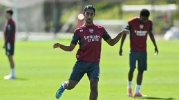 Arsenal'den 16 yaşındaki Marli Salmon'a s&ouml;zleşme!