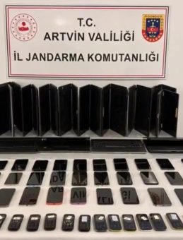 Artvin merkezli dolandırıcılık şebekesine darbe: 35 g&ouml;zaltı, 28 tutuklama