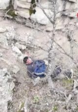 Artvin&rsquo;de yaylada d&uuml;şerek yaralanan vatandaş helikopterle kurtarıldı