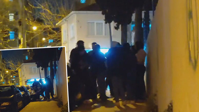 Asker eğlencesi kavgaya d&ouml;n&uuml;şt&uuml;: İki grup arasında &ccedil;ıkan kavga kamerada