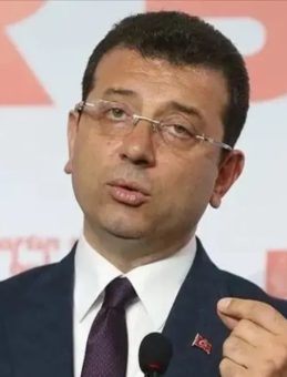 Asrın yolsuzluk davasında 17. g&uuml;n: İmamoğlu'nun iddia makamını hedef alan s&ouml;zlerine savcıdan tepki!