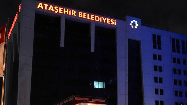 Ataşehir Belediyesi'ne y&ouml;nelik soruşturma: 20 kişi adliyeye sevk edildi