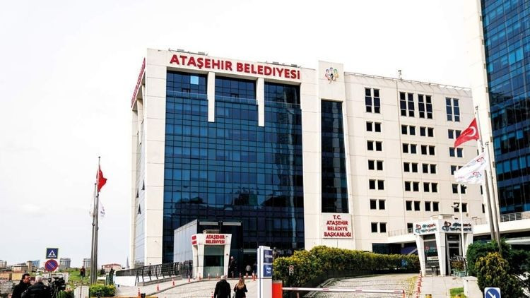 Ataşehir Belediyesi&rsquo;ne gece operasyonu&hellip; Başkan Adıg&uuml;zel&rsquo;e g&ouml;zaltı