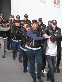 Atık Tesisi G&ouml;r&uuml;n&uuml;m&uuml;nde Sigara Fabrikası Operasyonu