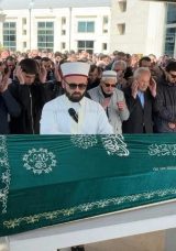 Avcılar'da sır &ouml;l&uuml;m: 34 yaşındaki kuyumcu Orkun Kayapınar evinde &ouml;l&uuml; bulundu