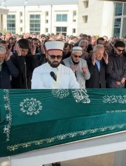 Avcılar'da sır &ouml;l&uuml;m: 34 yaşındaki kuyumcu Orkun Kayapınar evinde &ouml;l&uuml; bulundu