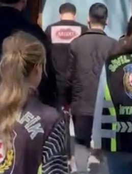 AVM Otoparkında Drift Yapan 5 S&uuml;r&uuml;c&uuml;ye 700 Bin Lira Para Cezası