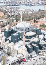 Ayasofya restorasyonunda ana kubbeye ge&ccedil;ici kaplama