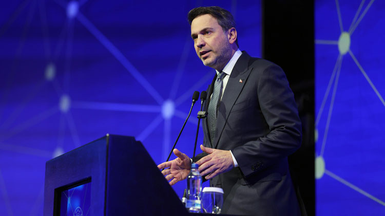 Bakan Bayraktar detayları a&ccedil;ıkladı: Daha diren&ccedil;li daha esnek bir piyasa hedefliyoruz