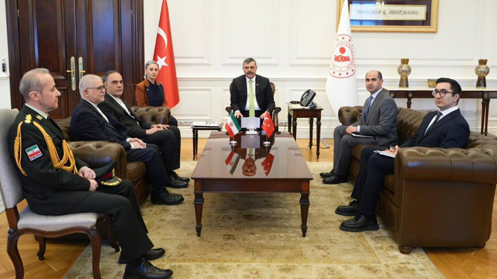 Bakan &Ccedil;ift&ccedil;i, İran'ın Ankara B&uuml;y&uuml;kel&ccedil;isi Zadeh'i makamında kabul etti