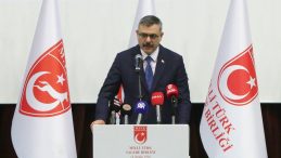 Bakan &Ccedil;ift&ccedil;i: Siyasetle ilgileniyorsanız adaleti merkeze alın