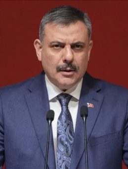 Bakan &Ccedil;ift&ccedil;i'den "D&uuml;nya Pilotlar G&uuml;n&uuml;" paylaşımı: Semalarımızda dalgalanan al bayrağımız daim olsun