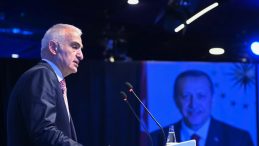 Bakan Ersoy a&ccedil;ıkladı: Son 8 yılda turizmde y&uuml;zde 109 artış! 'T&uuml;rkiye k&uuml;resel g&uuml;&ccedil; olmaya devam ediyor'