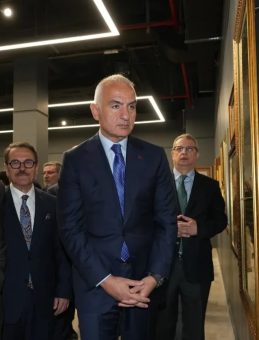 Bakan Ersoy&rsquo;dan Geleneksel Sanatlara G&uuml;&ccedil;l&uuml; Destek Mesajı