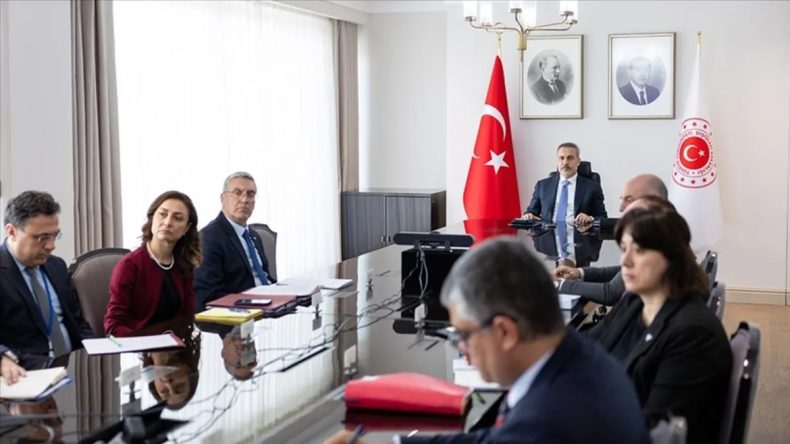 Bakan Fidan, 'H&uuml;rm&uuml;z Boğazı&rsquo;nda durum' konulu &ccedil;evrimi&ccedil;i toplantıya katıldı