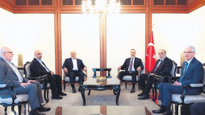 Bakan Fidan Hamas Heyeti ile G&ouml;r&uuml;şt&uuml;