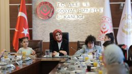 Bakan G&ouml;ktaş, Şehit ve Gazi &Ccedil;ocuklarıyla Bir Araya Geldi
