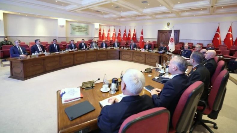 Bakan G&uuml;ler başkanlığında "Savunma Sanayii Değerlendirme Toplantısı" d&uuml;zenlendi