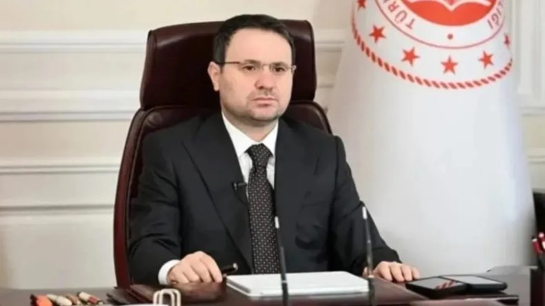 Bakan G&uuml;rlek: Yapay Zeka, Avukatların Yerini Alamaz