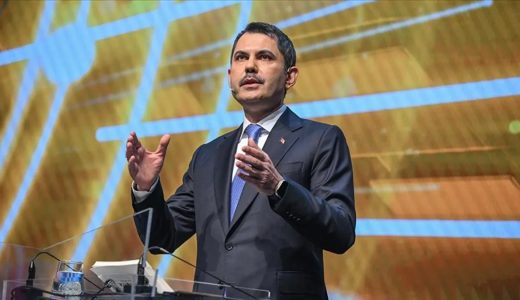 Bakan Kurum a&ccedil;ıkladı: Doğayı mercanlarla onarıyoruz