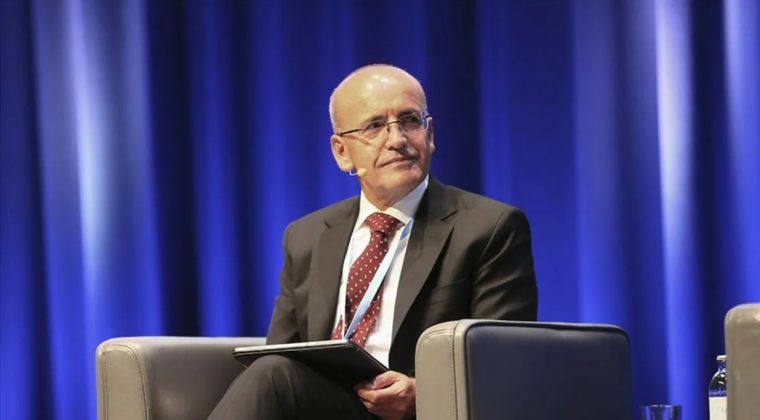Bakan Şimşek'ten yeni ekonomi vizyonu: B&ouml;lgesel &ouml;l&ccedil;ekte finans ve ticaret merkezi olmak istiyoruz