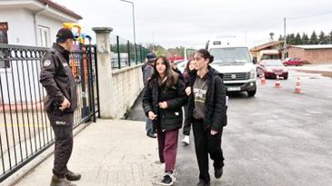 Bakan Tekin &ouml;nlemleri anlattı: Okullara dedekt&ouml;r ve x-ray &ccedil;alışması