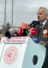 Bakan Uraloğlu, "Karbon emisyonu 31 bin ton azalacak, ulaşım hızlanacak"