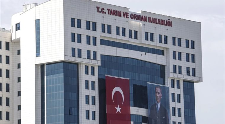 Bakanlık'tan mera kullanımı yasağı iddiasına cevap: "Yasak yok, takvim var"