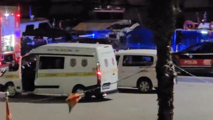 Bakırk&ouml;y'de Yatta Yangın! 1 Kişi Hayatını Kaybetti