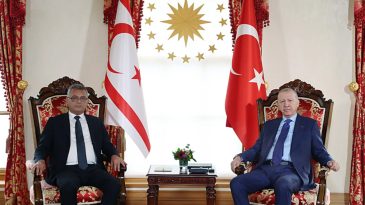 Başkan Erdoğan, KKTC Cumhurbaşkanı Erh&uuml;rman ile g&ouml;r&uuml;şt&uuml;