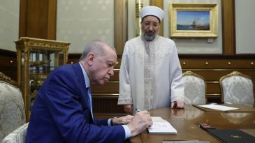 Başkan Erdoğan, Kurban Vekaletini Diyanet Vakfı'na Verdi