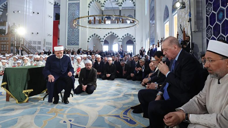 Başkan Erdoğan'dan Kur&rsquo;an-ı Kerim Tilaveti