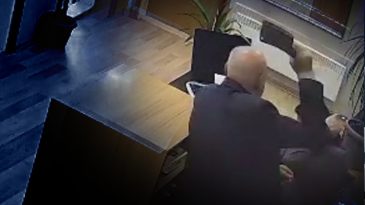 Belediye Başkanının Sekreterine Satırlı Saldırı: Dehşet Anı Kamerada