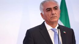 Berlin'de İran&rsquo;ın Devrik Liderinin Oğluna Saldırı