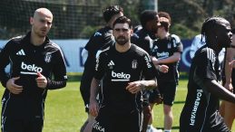 Beşiktaş, Fatih Karag&uuml;mr&uuml;k ma&ccedil;ına hazır