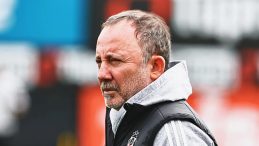 Beşiktaş'ta D&ouml;rt Oyuncu Ceza Sınırında!