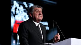 Beşiktaş&rsquo;ta Serdal Adalı&rsquo;dan transfer a&ccedil;ıklaması! "Orkun K&ouml;k&ccedil;&uuml; ben 'git' desem bile gitmez"