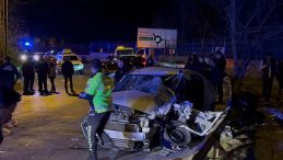 Beykoz'da Feci Kaza: Servis Minib&uuml;s&uuml; ile Otomobil &Ccedil;arpıştı! 1&rsquo;i Ağır 11 Yaralı