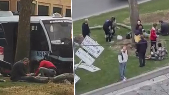 Beyoğlu&rsquo;nda dolmuş bariyerlere &ccedil;arptı: Yaralılar var